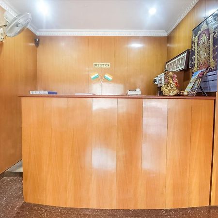 Oyo 70841 Hotel Anjali Residency Velur Buitenkant foto