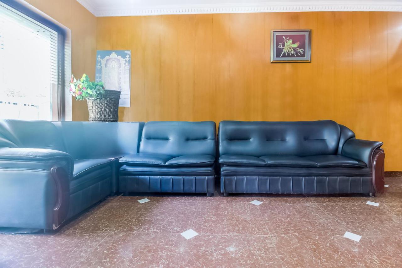Oyo 70841 Hotel Anjali Residency Velur Buitenkant foto