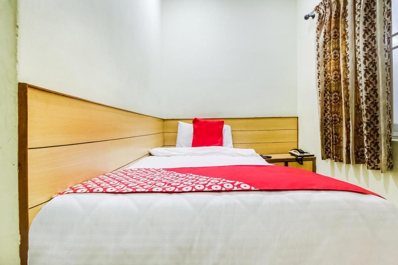 Oyo 70841 Hotel Anjali Residency Velur Buitenkant foto