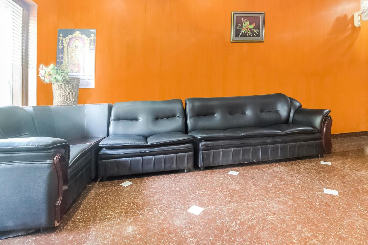 Oyo 70841 Hotel Anjali Residency Velur Buitenkant foto